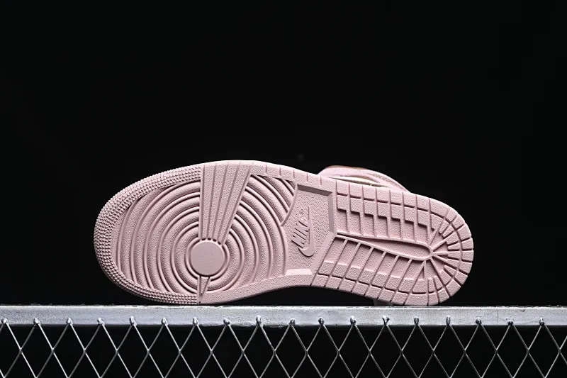 All categories Air Jordan Jordan series basketball shoes Air Jordan 1 Mid G version pure original Air Jordan 1 Mid AJ1 Joe 1 Khaki powder China basketball shoes BQ6472-620